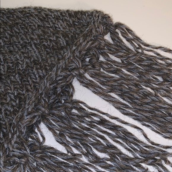 Italian made wool poncho ! - Picture 2 of 4